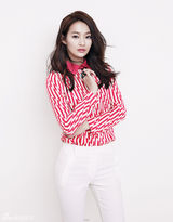 高清图：申敏儿时装大片缤纷百搭干练迷人