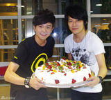 高清图：滚石30最终场周华健领军大唱《快乐天堂》