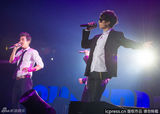 组图：SJ-M上海热力开唱 始源帅气有型赫海有爱