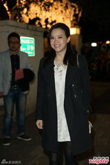 组图：陆川戴立忍曾宝仪等现身张震婚礼