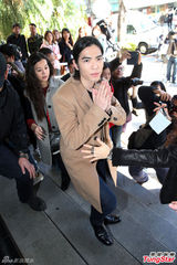 组图：萧敬腾开心出庭欲讨公道 盼揪出幕后主使