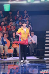 组图：黄浩然再添一子 黎耀祥录游戏节目