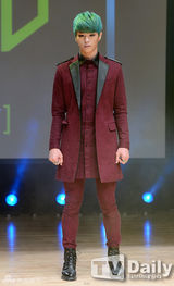 组图：韩新男团BEAT WIN办SHOWCASE正式出道