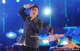 组图：陈浩民广西音乐节献唱 笑称自己最近很难过