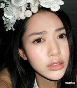 幻灯图：嫩模潘霜霜性感登杂志封面 被赞超越Angelababy(杨颖)