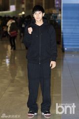 组图：Niel等随《少林寺》出发前往中国