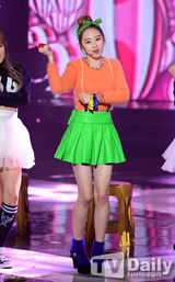 组图：EXO与FT等录节目 SISTAR孝琳惹火