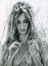 高清组图：吉赛尔-邦辰登杂志封面 秀魔鬼身材