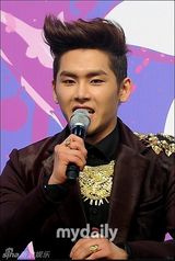 组图：韩团infinite成员Hoya东雨宣传新专辑