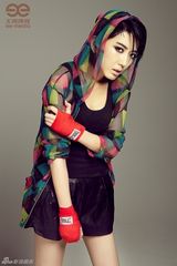 组图：刘忻最新宣传照风格再突破 演绎运动范儿