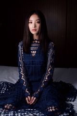 组图：倪妮率性登潮流杂志 潮范演绎百变俏佳人