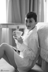 组图：林鹏时尚黑白照片 延续经典赫本时光