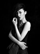 组图：白百何多面个性大片 成“治愈系”代言人