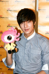 高清图：对话李敏镐：中国巡演将唱新歌 最想去故宫