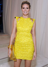 高清组图：海蒂-克鲁姆黄色礼服亮相奥斯卡派对