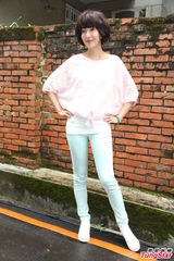 组图：孙耀威不敌美食狂嗑粽子