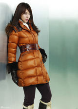 高清图：河智苑冬装写真显优雅熟女魅力