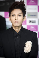 高清组图：Super Junior首尔开唱 f(x)任嘉宾助阵