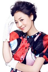 组图：陈筱诺拍摄时尚俏丽大片 打造红色经典