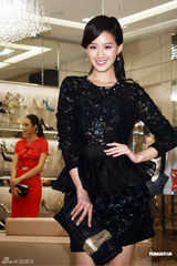 组图：白歆惠强调与迷奸案无关 恋情不受影响