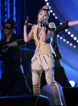 组图：亚洲音乐节开幕 Rain张靓颖郑元畅2AM等献唱