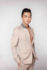 组图：《午夜微博》洪一平型男魅力大片