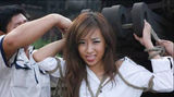 组图：日本AV女优工作现场照 遭捆绑拍虐待戏