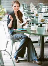 组图：日本模特宫田聪子示范89款秋季服饰搭配