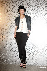 高清组图：温岚劲歌热舞 众名模齐聚一堂