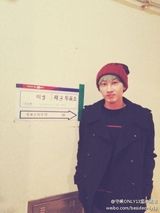 组图：众韩星积极参与总统票选 晒个性认证照