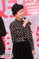 组图：佳宁组合献唱经典与歌迷共度圣诞