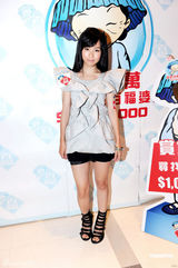 组图：方力申邓丽欣亮相烹饪活动 承认恋情否认结婚