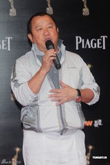 组图：金像奖公布终身成就奖 曾志伟缅怀邓光荣