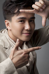 组图：翟天临馥雅气质大片 流露男人味极致诱惑