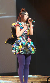 高清组图：青春美少女组合北京演唱会精彩图集