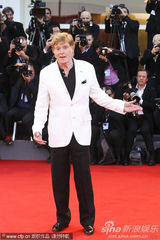 组图：罗伯特雷德福白衣潇洒 希亚-拉博夫黑装帅气