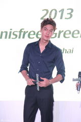 组图：李敏镐帅气出席活动 新剧将演高中生