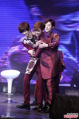 组图：BoyFriend睽违一年台湾粉丝会展现男人味