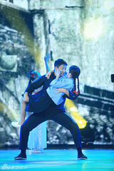 组图：《舞出我人生》夺冠之夜精彩纷呈