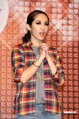 幻灯图集：萧亚轩庆功 表示已完成母亲对其期许