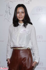 组图：佘诗曼明年回TVB拍剧 赞杨怡徐子珊演技