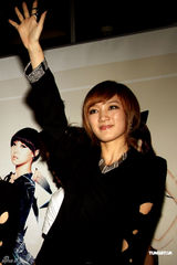 组图：miss A台北签名会人气旺 粉丝凌晨排队抢头香