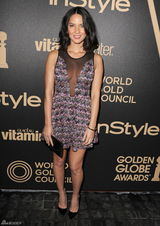 组图：奥立薇娅-玛恩性感透视裙袒胸露背