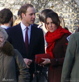 组图：凯特王妃亮相圣诞活动 怀孕后不忘踩高跟鞋