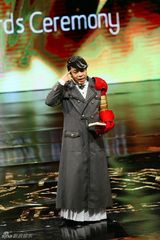 组图：蔡康永任金马颁奖主持 声音发抖显紧张