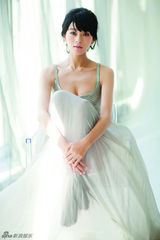 组图：王媛可透视薄纱仙姿玉色 尽展曼妙曲线