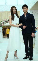 组图：《犀利人妻》首映 隋棠温升豪拥吻秀甜蜜