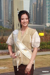 组图：候选中华小姐背景雄厚 徐少强之女曾志伟护航