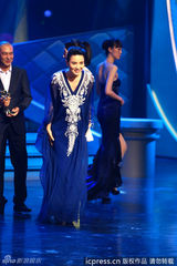 组图：第18届白玉兰奖现场 黄海波小宋佳夺帝后
