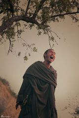 组图：《血滴子》曝阮经天赤裸剧照 骑马垫卫生巾